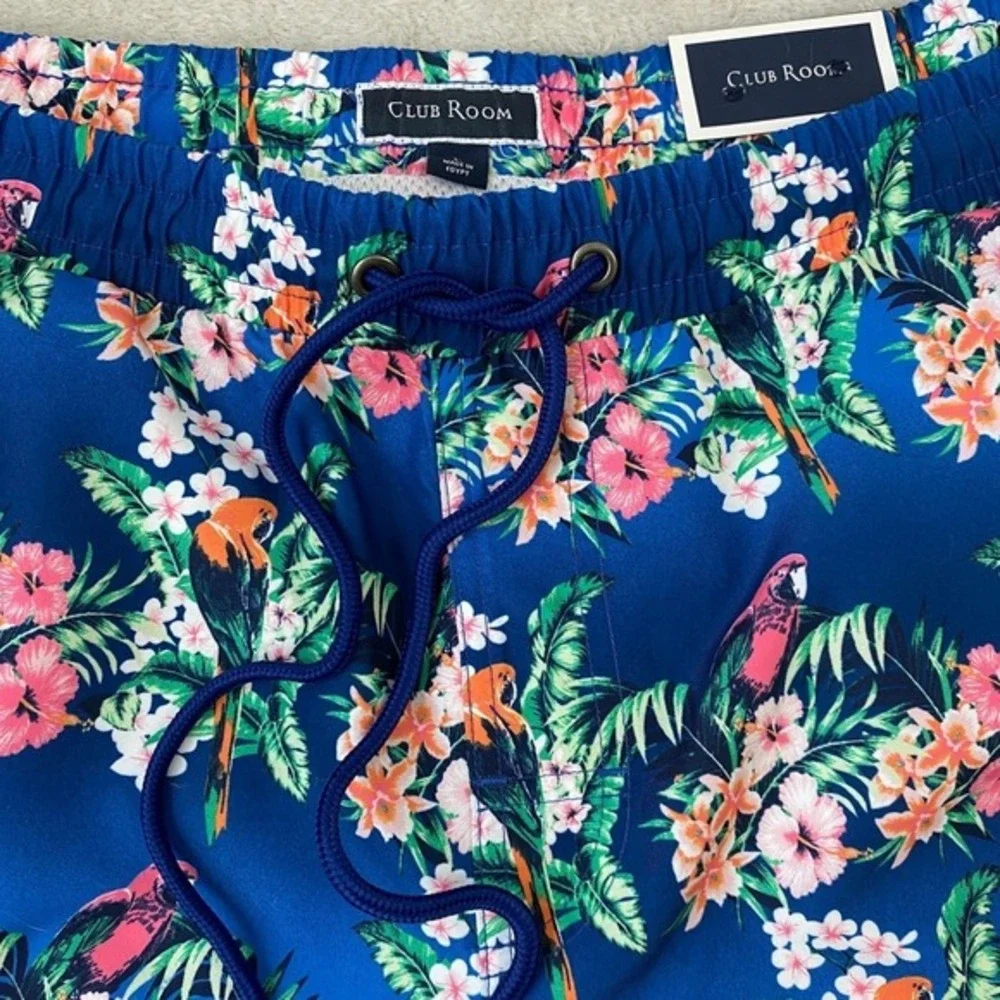 Club Room Men‎ Swim Trunks Beach Shorts Size XL Blue Tropical Floral Parrots NWT